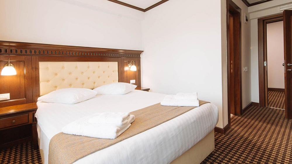 Hotel Alpin Rarau Câmpulung Moldovenesc Exteriör bild